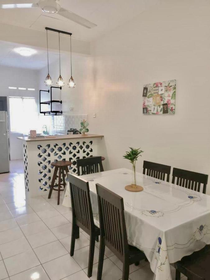 The Serene Homestay, Port Dickson Extérieur photo